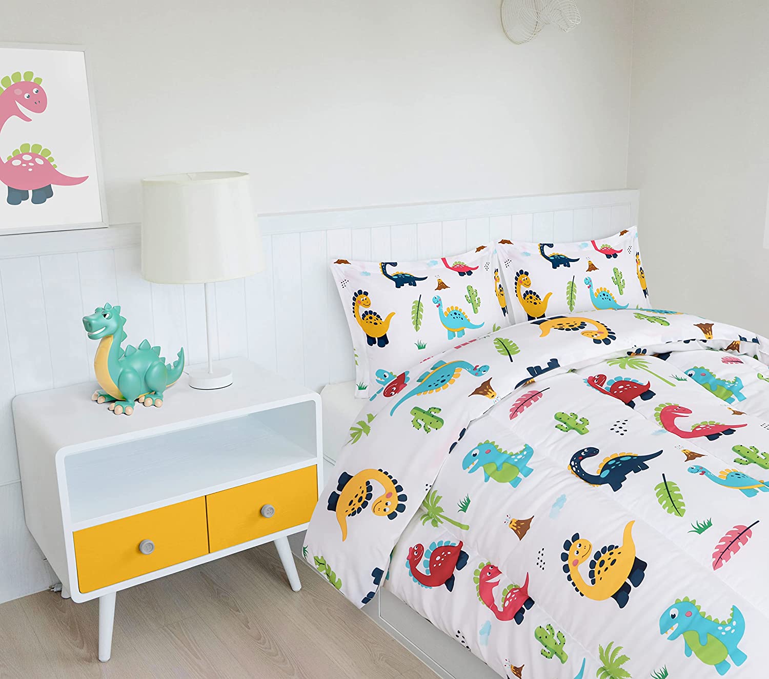 Utopia Bedding Printed Comforter Set with 2 Pillow Shams